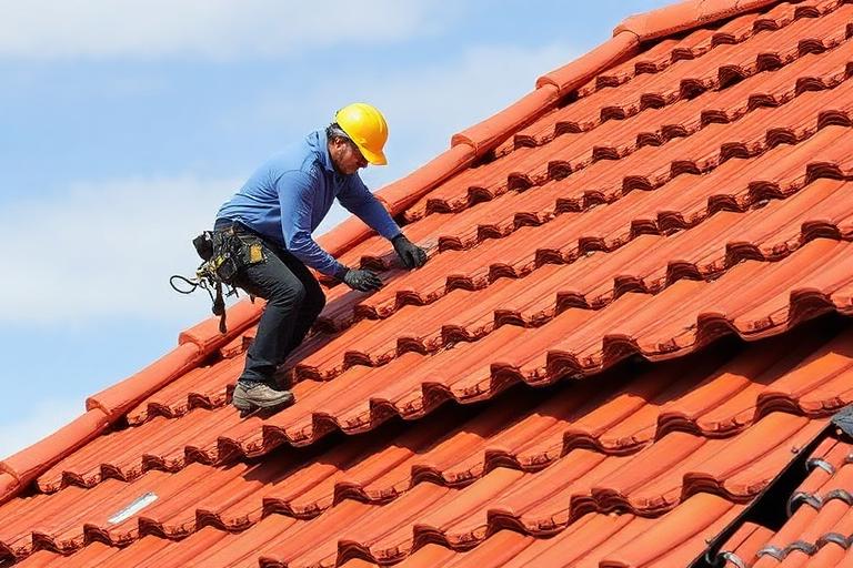 Dachreparatur & Leckortung – Leistung im Bereich Dachdecker & Fassadenbau